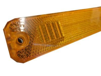 Ford D3TZ-15A201-A Side Marker Lamp